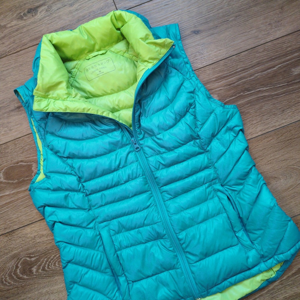 Bernardo Quilted Goose Down Puffer Vest Packable Layer Blue Green Quilted Medium